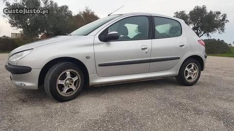 Peugeot 206 1.1 - 03