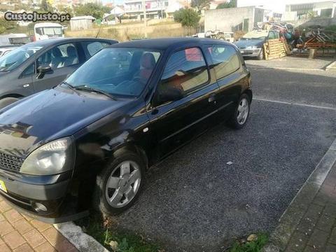 Renault Clio 1,2 - 04