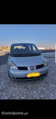 Renault Grand Espace 2.2 DCI 7 lugares - 02