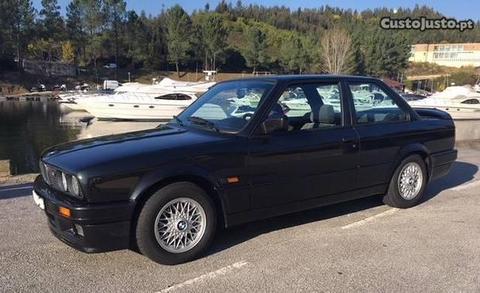 BMW 320 is E30 - 89