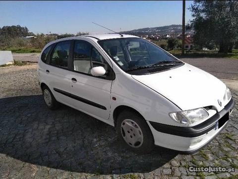 Renault Scénic 1.9 dti - 98