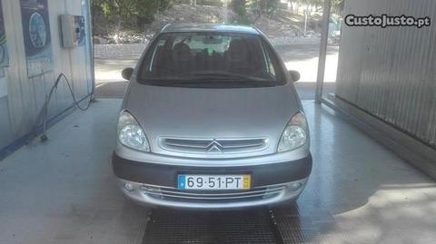 Citroën Picasso 2.0HDIMuitoEconómica - 00