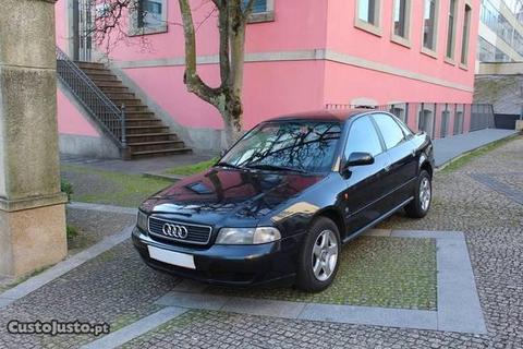 Audi A4 1.9 TDi 110cv - 96