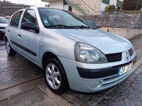Renault Clio 1.2 initaly - 04