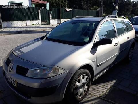 Renault Mégane 1.5 dci break - 04