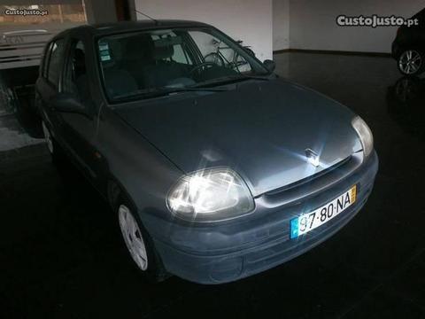 Renault Clio 1.2 RN - 99