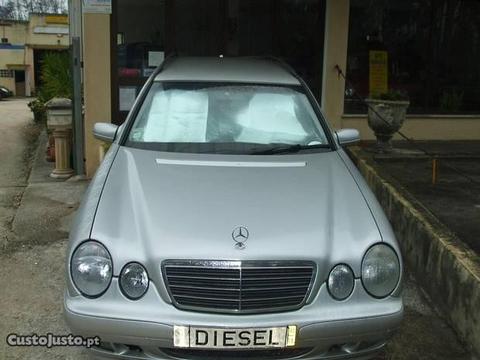 Mercedes-Benz E 220 5 lugares diesel - 00