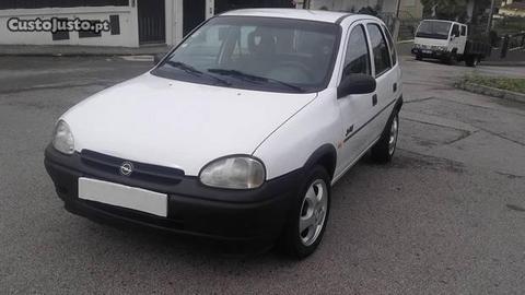 Opel Corsa 1.5 motor isuzo - 96