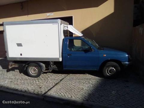 Nissan Pick Up 2.5 D/A - 01