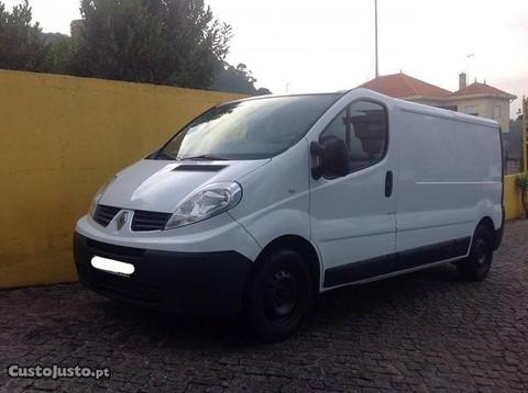 Renault Trafic 2.0 dCi - 12