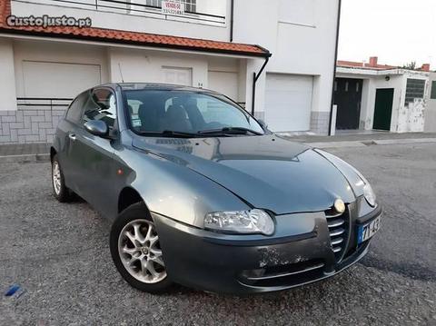 Alfa Romeo 147 1.6 120cv Twin Spark - 01