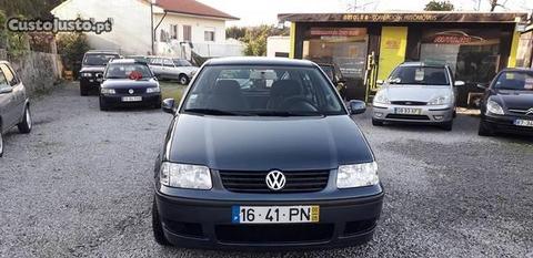 VW Polo estimado - 00