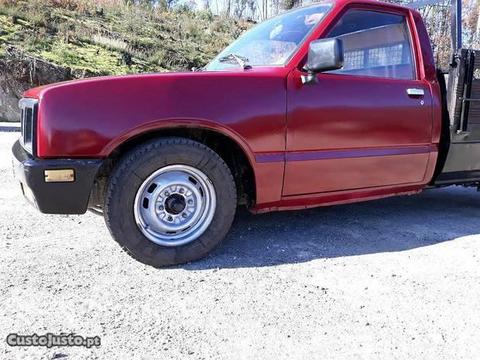Isuzu PickUp kbd 27 - 86