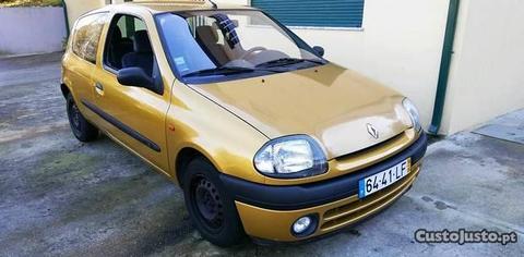 Renault Clio RT - 98