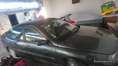 Renault Laguna Ligeiro - 98