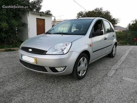 Ford Fiesta 1400cc - 02