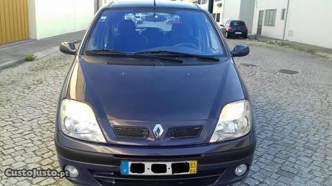 Renault Scénic 1.4 T.Extras - 01