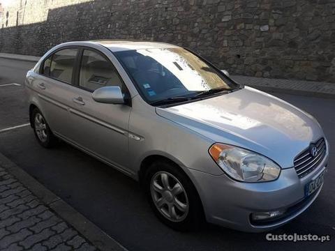 Hyundai Accent 1.5 CRDI 16V - 06