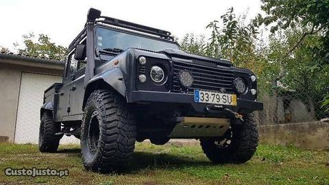Land Rover Defender td5 130 - 01