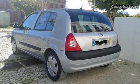 Renault Clio 1.2 16v - 03