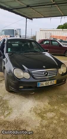 Mercedes-Benz C 220 sport coupe - 01