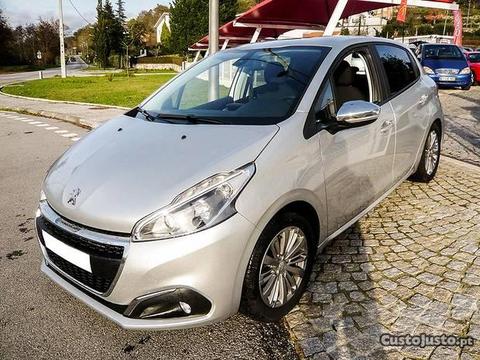 Peugeot 208 1.6hdi STYLE 14 MIL - 16