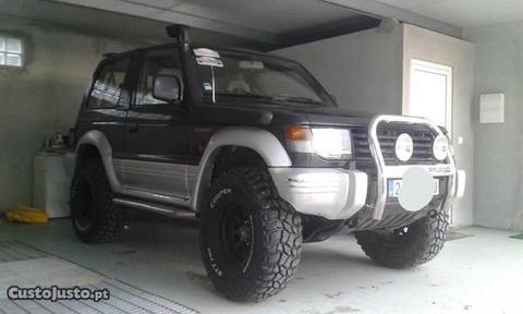 Mitsubishi Pajero Gls - 92