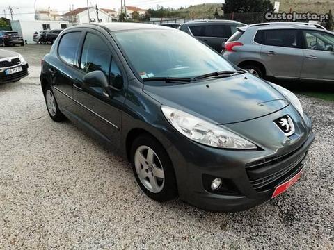 Peugeot 207 1.4 Active Gasolina - 11