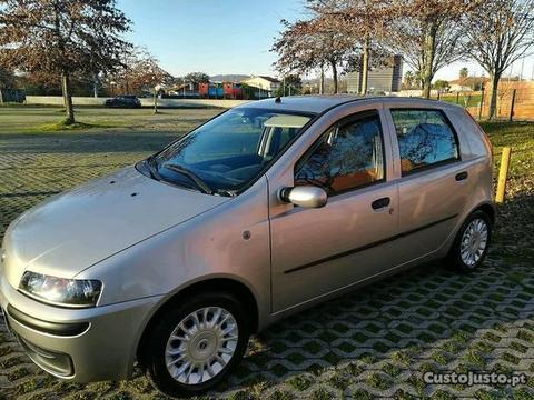 Fiat Punto HLX 16 V - 02