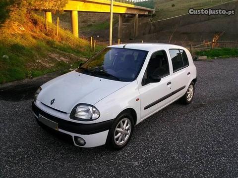 Renault Clio 1.9 Diesel RXE 5 lugares c/ Revisão - 99