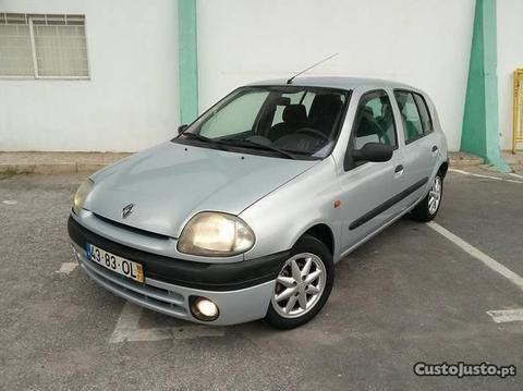 Renault Clio 1.2 D/A ipo Novembro - 99