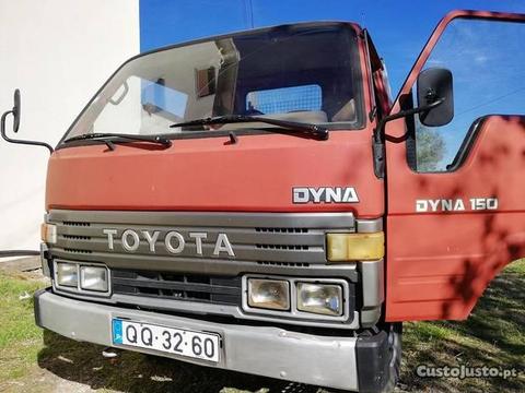 Toyota Dyna 150 - 90