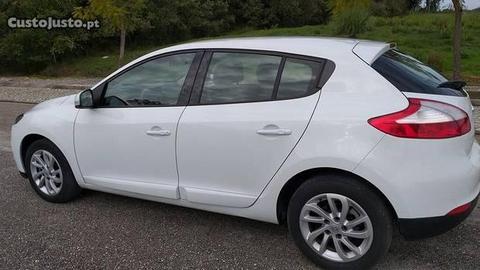 Renault Mégane 1.5 DCI Nac 110cv AC - 12