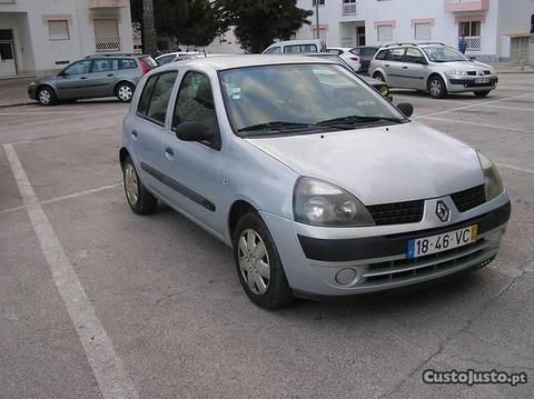 Renault Clio 1.2 Expression 16v - 03