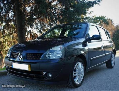 Renault Clio 1.2 - 02