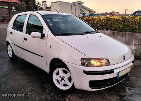 Fiat Punto 1.2 16v ELX c/ AC - 00