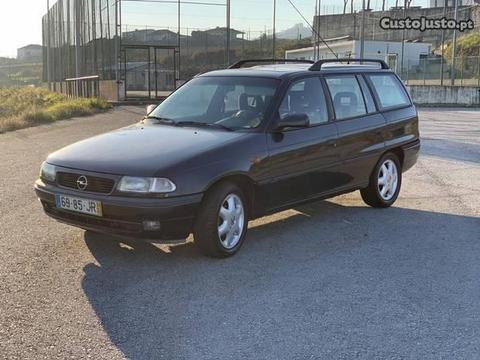 Opel Astra 1.7 - 98