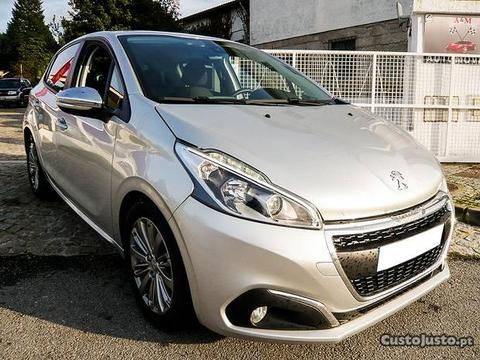 Peugeot 208 1.6hdi STYLE 14 MIL - 16