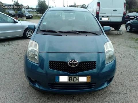 Toyota Yaris 1.0 VVTI - 06