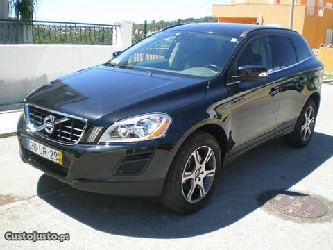 Volvo XC 60 D3Drive Momentum Nac - 11