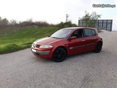 Renault Mégane 1.5 dCi Dynamique - 03