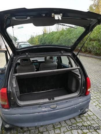 Opel Corsa B - 95