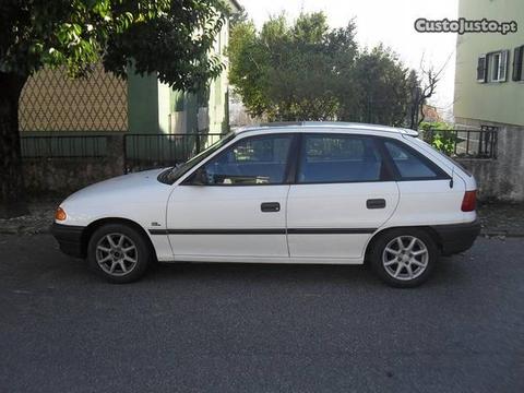 Opel Astra 1.4 gr 5lug novo - 94