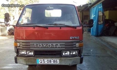 Toyota Dyna 150 - 90