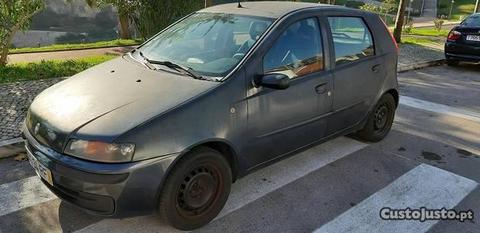 Fiat Punto 1.2 8v - 01