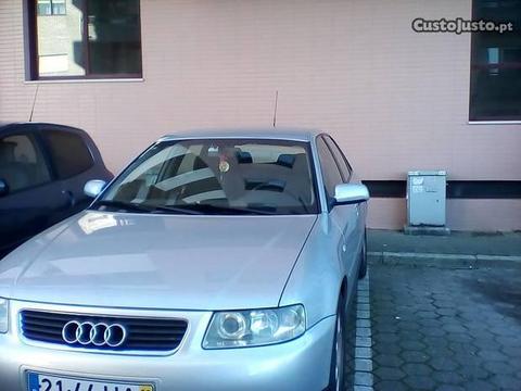 Audi A3 1.6 5 portas - 02
