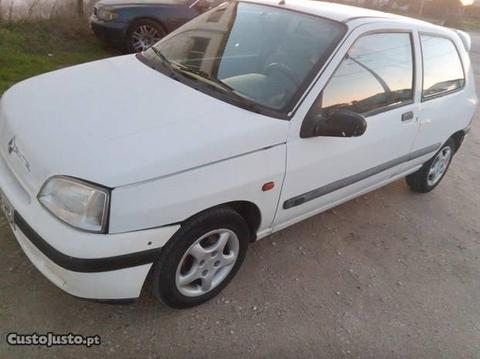 Renault Clio 1.9DvanD.A. IPO 2020 - 97
