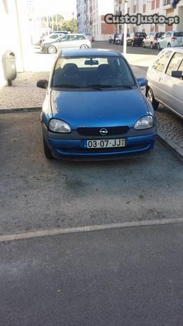 Opel Corsa 1.0 /12v ano 98 - 98