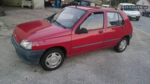 Renault Clio 1.1 - 92