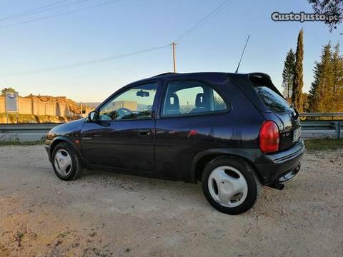 Opel Corsa 1.4 16v - 97